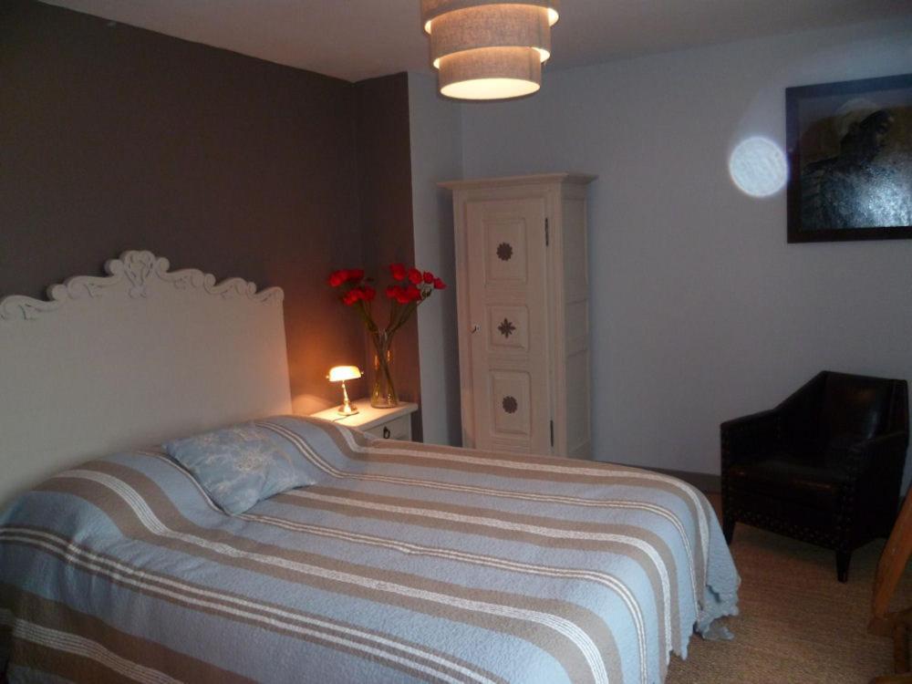 La Tonnelle Fleurie Chambres D'Hotes Sainte-Soulle Екстериор снимка